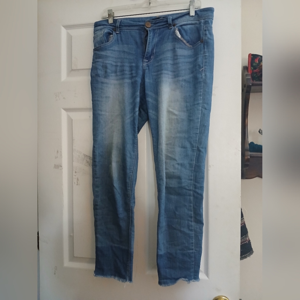 Women's Crop Jeans. Size 8.